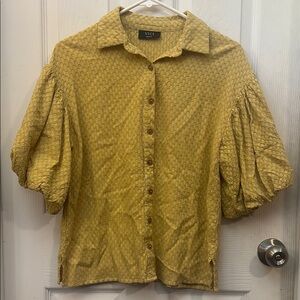 Vici Women's Yellow Textured Top‎